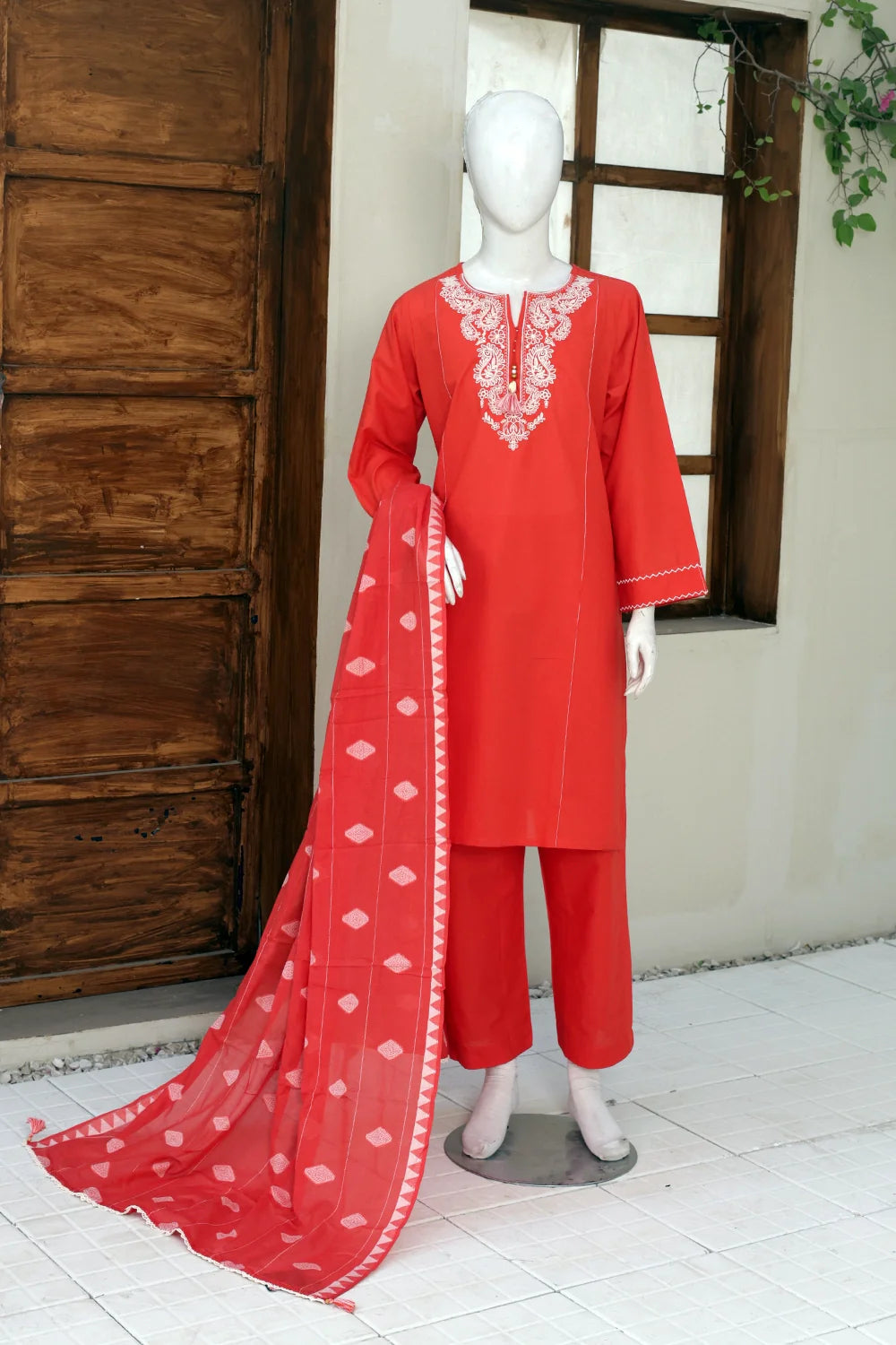 2 PIECE EMB LAWN SUIT