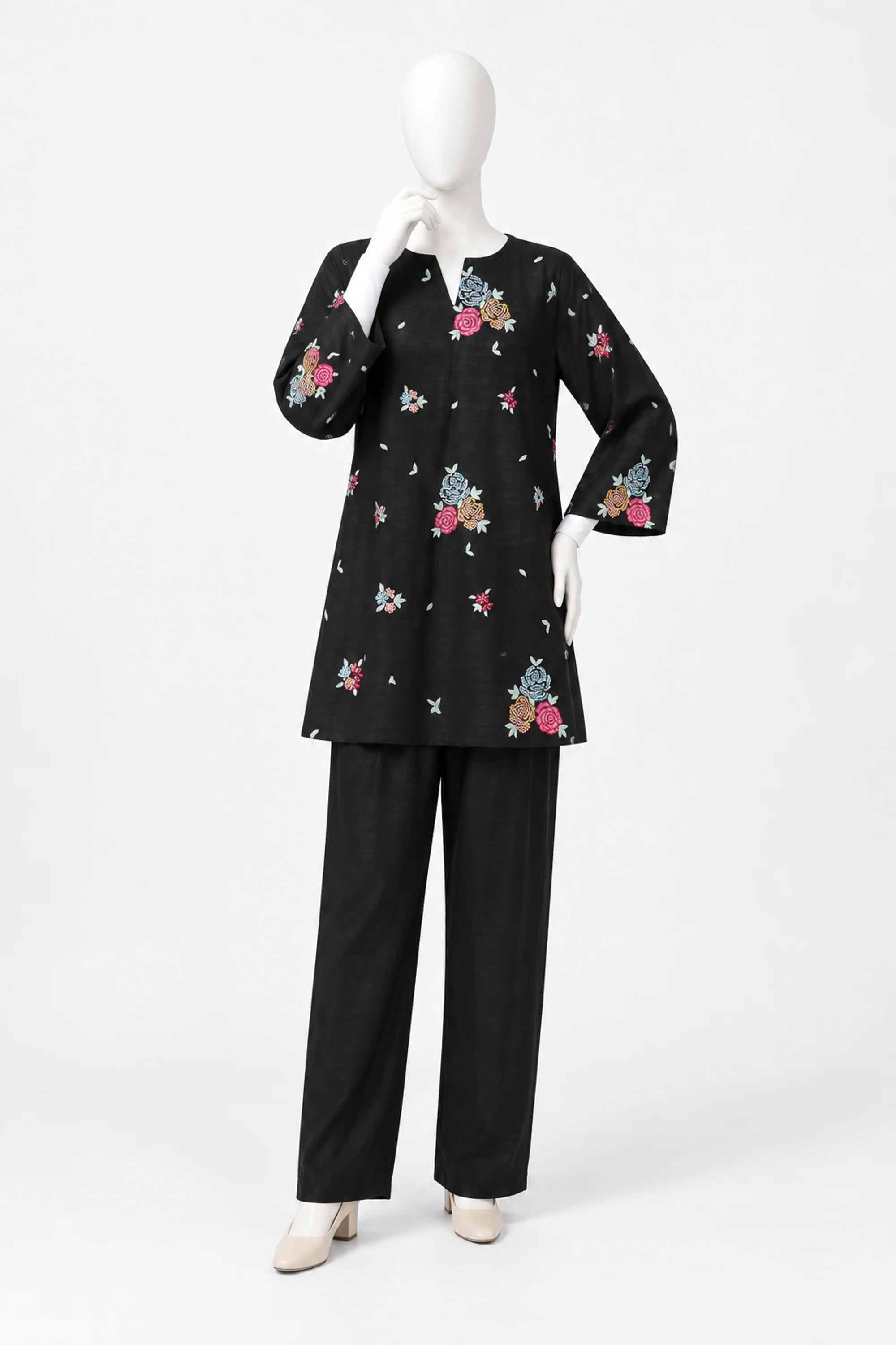 EMB KHADDAR SUIT