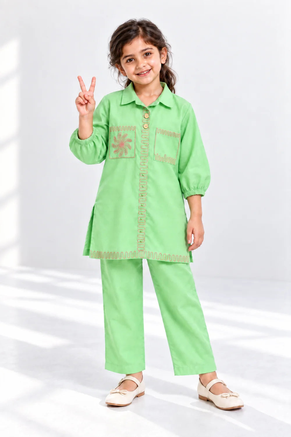 EMB LAWN SUIT