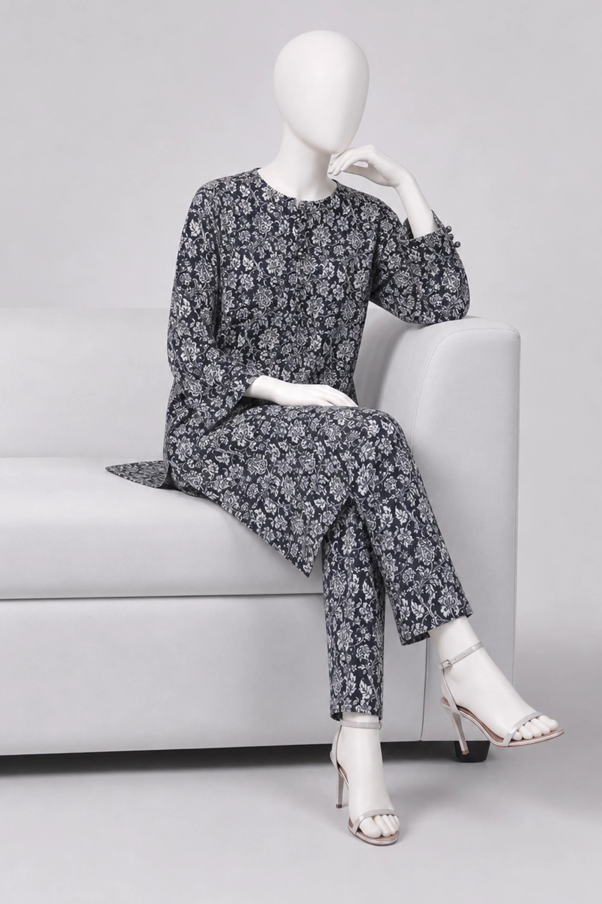 2 PIECE PRINTED LAWN SUIT