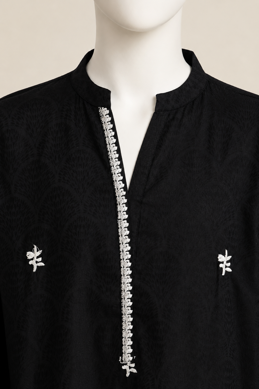 EMB JACQUARD SUIT