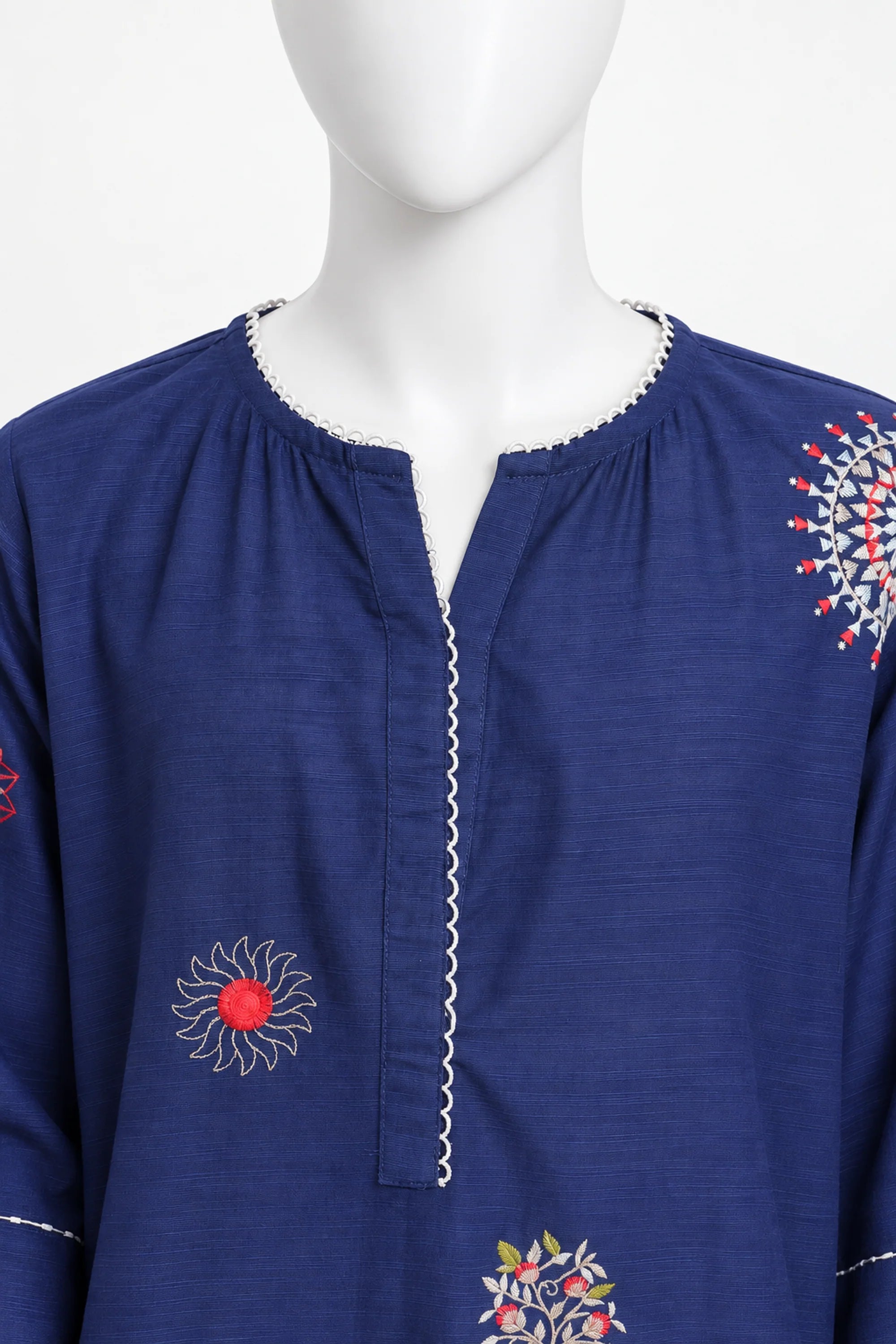 EMB KHADDAR SUIT