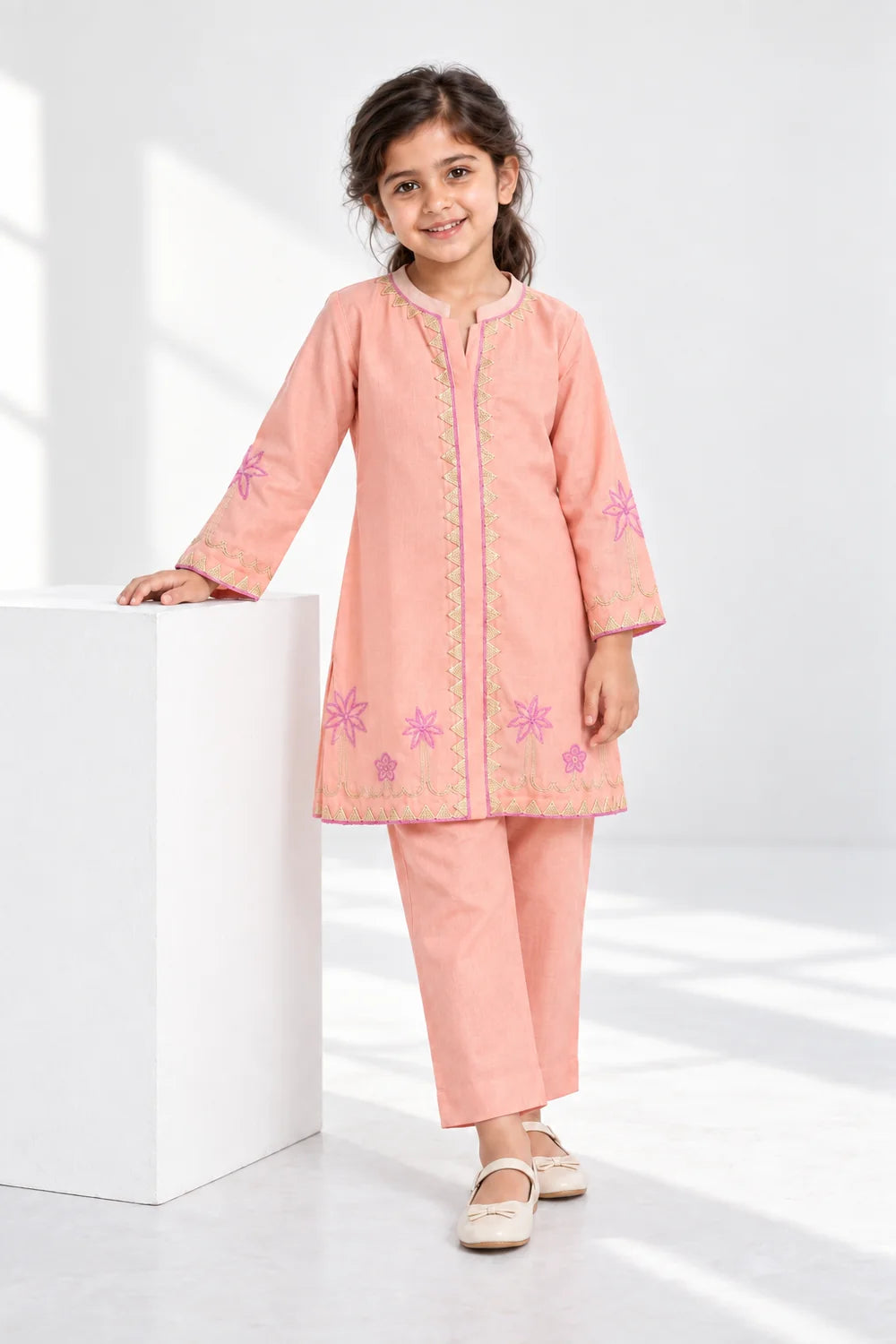 EMB LAWN SUIT