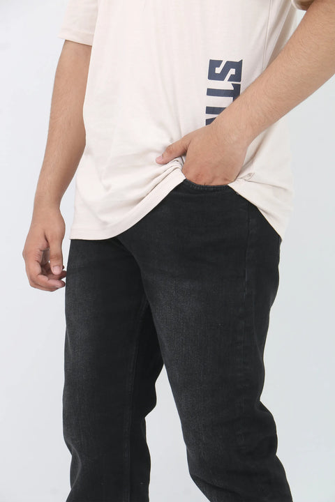 Man branded Straight Fit Denim Jeans - Black