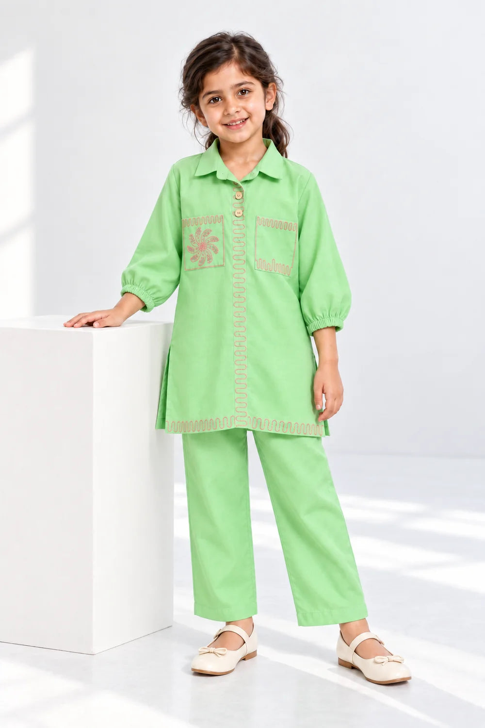 EMB LAWN SUIT