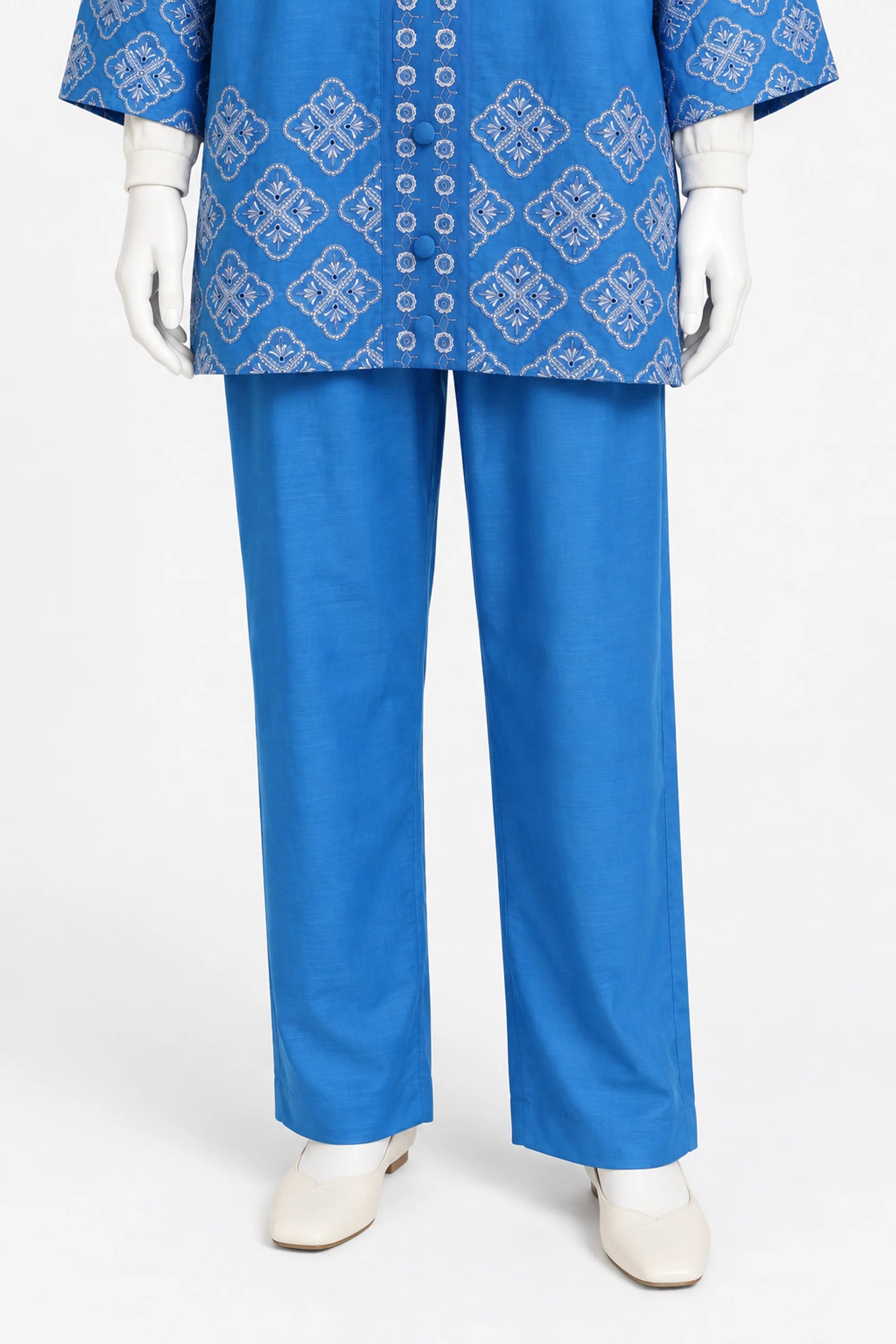 EMB KHADDAR SUIT