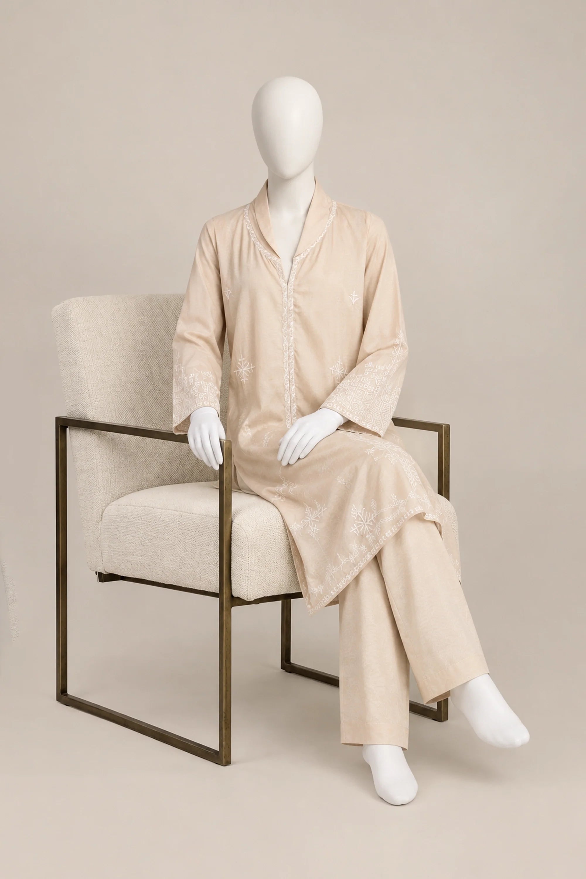 EMB JACQUARD SUIT