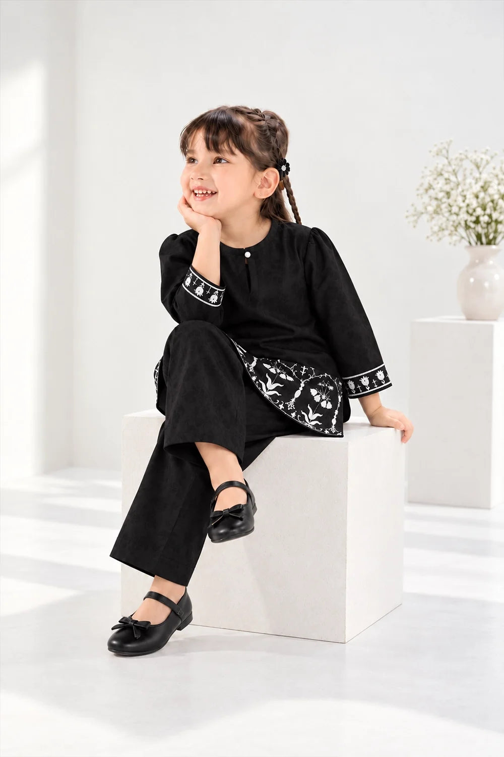 2 PIECE EMB JACQUARD SUIT