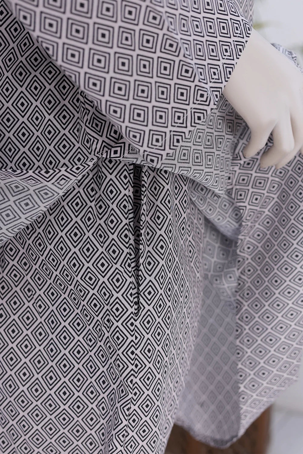2 PIECE PRINTED LAWN SUIT